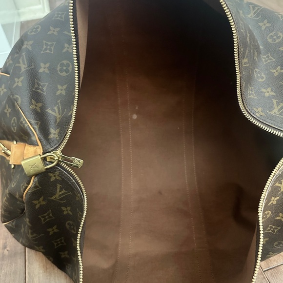 Louis Vuitton Keepall 55 - Picture 13 of 16